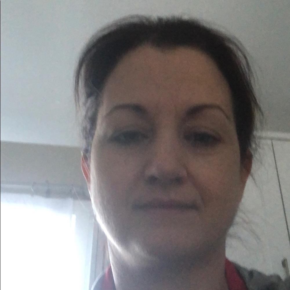 Meet your Posher, Mmonika